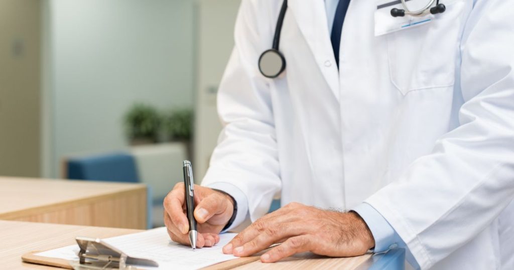 documentação médica necessária para planos de saúde e sus